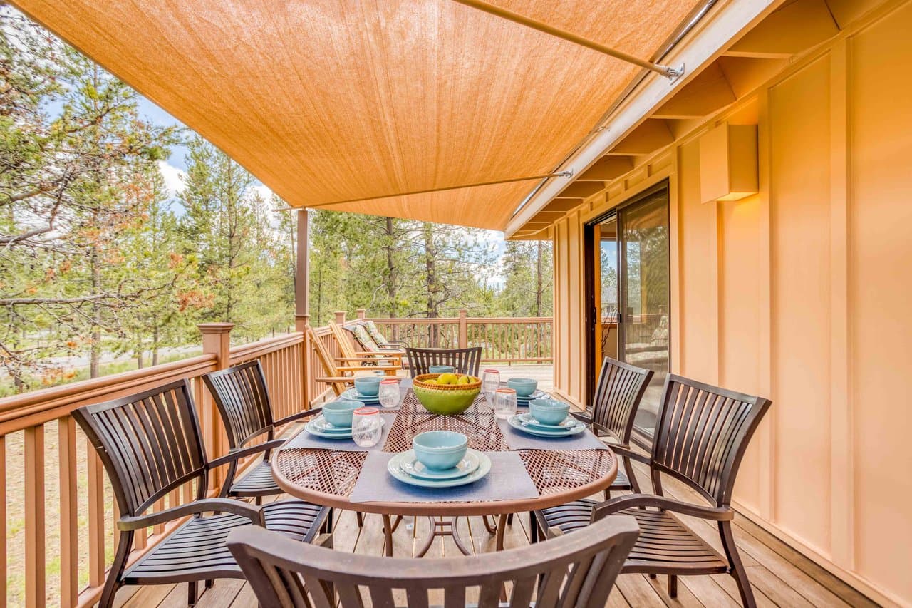 Outdoor Dining Area