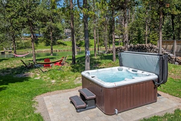 Hot Tub and Hammock