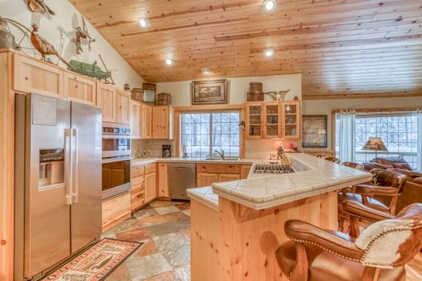 Kitchen Wallowa with Western Charm-1